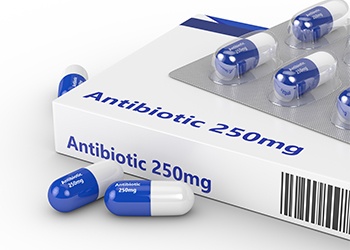 Antibiotic pill packs